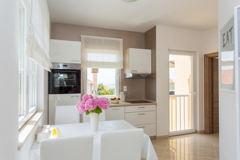 Apartment & Room Ladisic Orasac Exterior photo