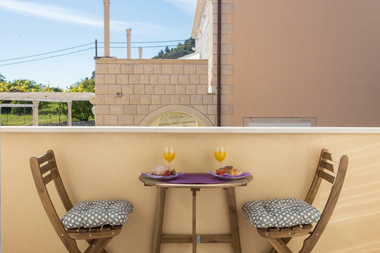 Apartment & Room Ladisic Orasac Exterior photo